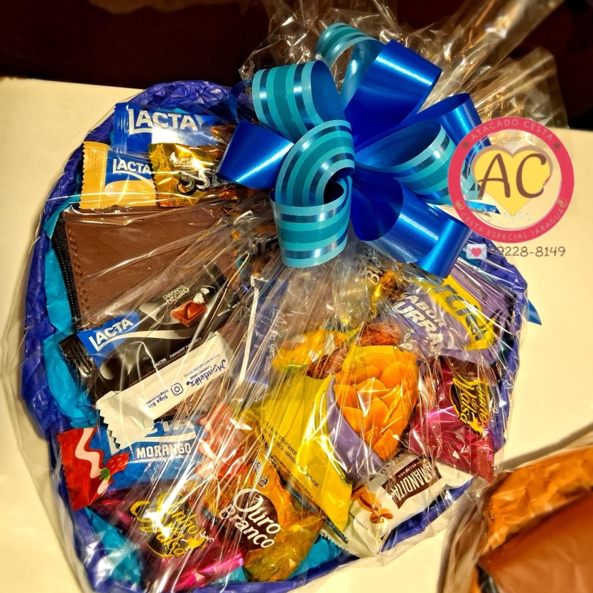 Cesta "doce basic com carteira"