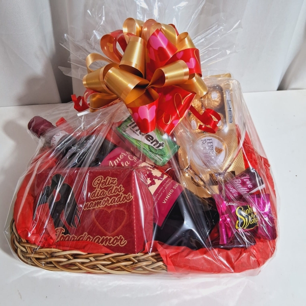 Cesta "Jogo do amor"🎀Cesta exclusiva para dia dos namorados
